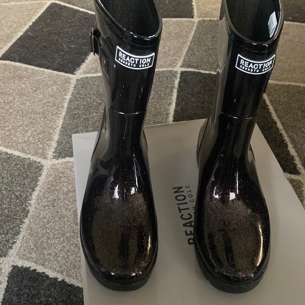 Kenneth Cole rain boots